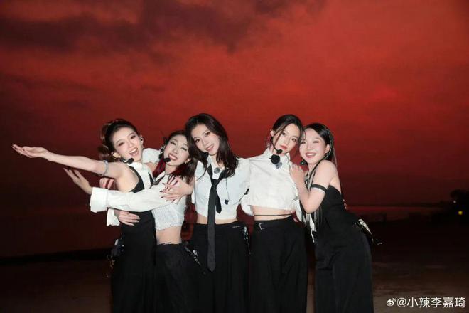 on9star開戶：小辣李嘉琦，一款活在我朋友圈里的明星艺人