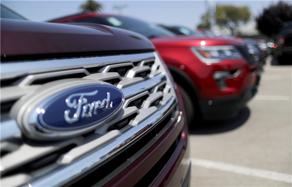 on9star:发动机舱预热器存起火风险 福特在美加召回超45万辆汽车